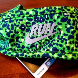 NWT Reversible Nike Sport Headband